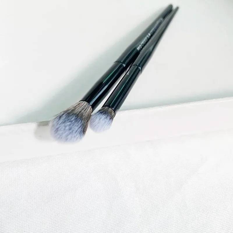 PRO Black Eye Crease Shadow Brushes 18 26 Υψηλής ποιότητας Soft Synthetic Blending Cosmetics Beauty Brush Tools — image 6