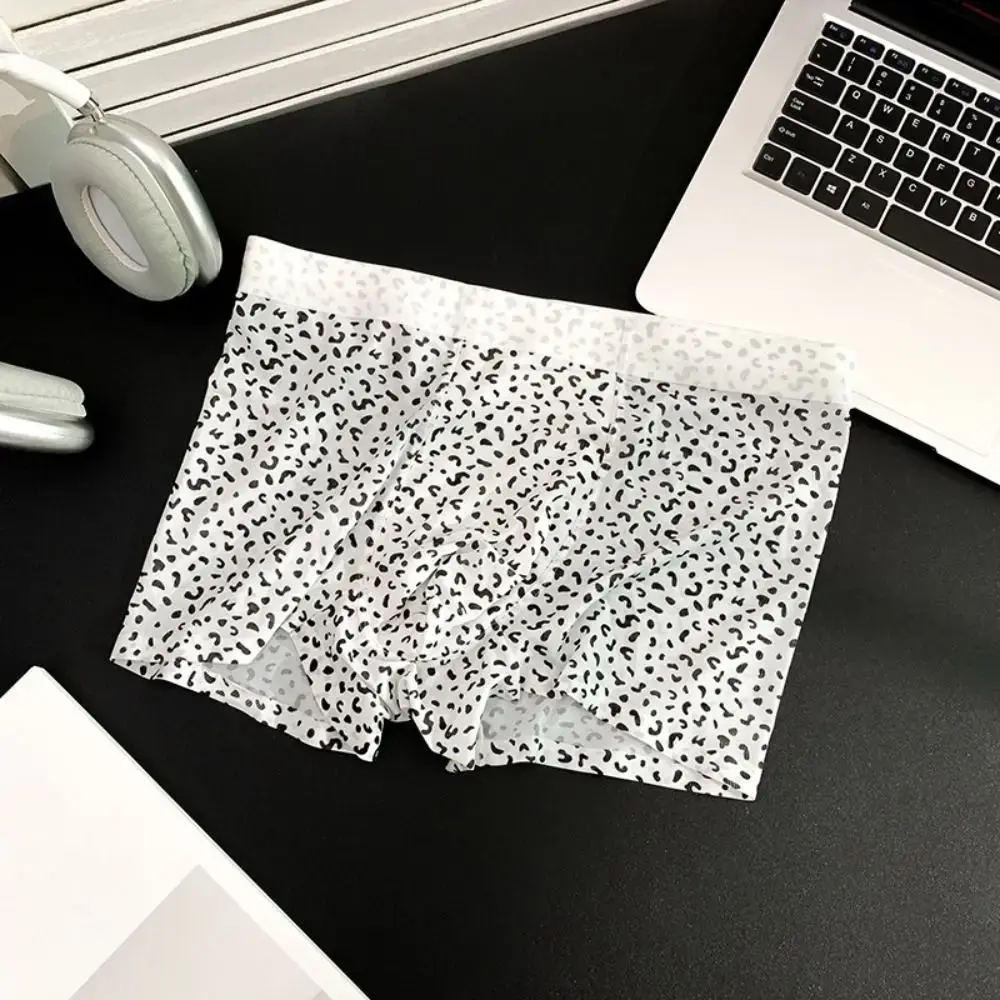 Fashion Manipis na Ice Silk Boxer Briefs na See Through Stripe Leopard Print Boxers Nakakahinga ng Seamless Cool Feeling Underpants Araw-araw — image 10