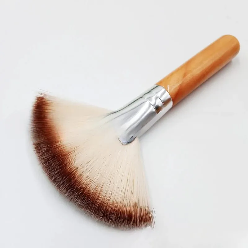 Mini πινέλο μακιγιάζ Gentle Esthetician Cleaning Cosmetic Small White κοντή ξύλινη λαβή Βουρτσάκια ανεμιστήρα από συνθετικές ίνες για το πρόσωπο