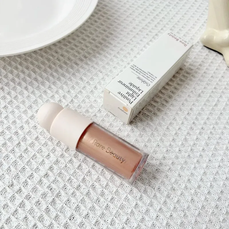 Rare Beauty Light Silky Touch innovatív kiemelő vízálló hosszan tartó szájfény folyékony kontúr smink kozmetikai ajándék