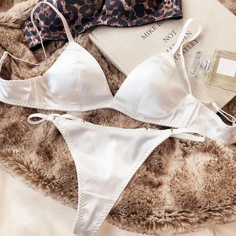 Nyári női fehérnemű szett Szexi Silken Triangle Cup vezeték nélküli melltartók French Bralette Seamless Intim melltartó és tangás fehérnemű szett — image 9