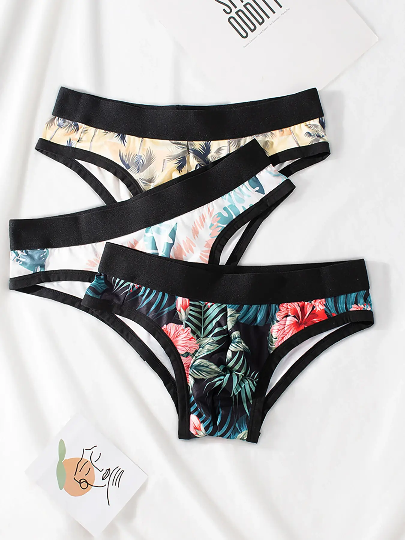 3PCS Men's Underwear Trend Printed Ice Silk Men's Triangle Briefs New Fashion Printed Triangle Briefs Comfortable Briefs