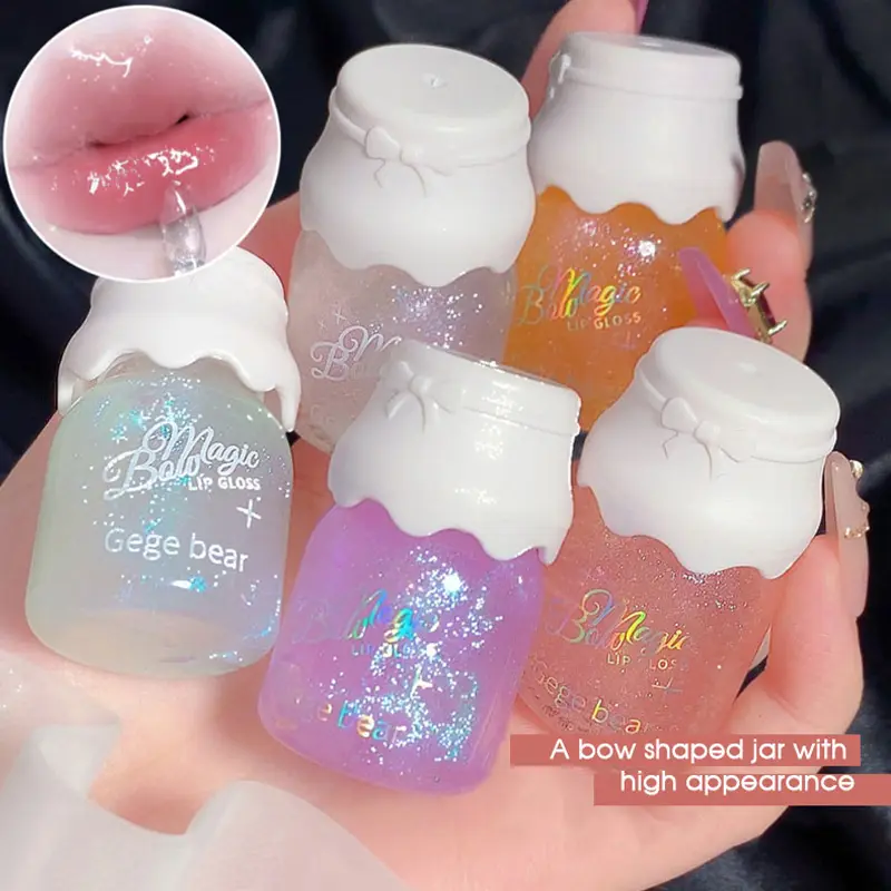 Butterfly shaped milk can lip balm moisturizes and moisturizes the mirror surface with a shimmering and pouty lips