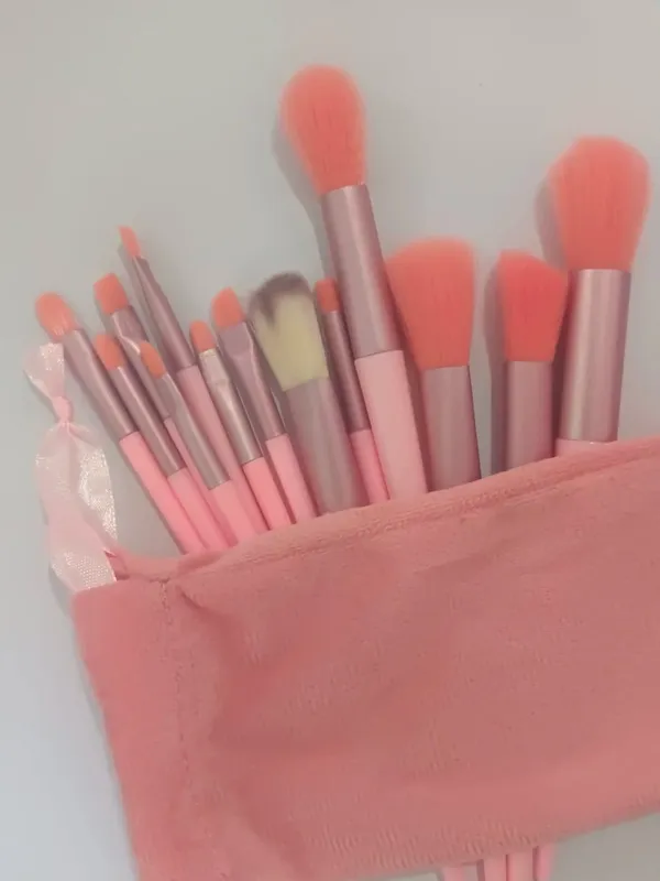 13 pièces pinceaux de maquillage ensemble ombre à paupières fond de teint femmes pinceau cosmétique fard à paupières Blush poudre mélange beauté doux maquillage outils — image 8