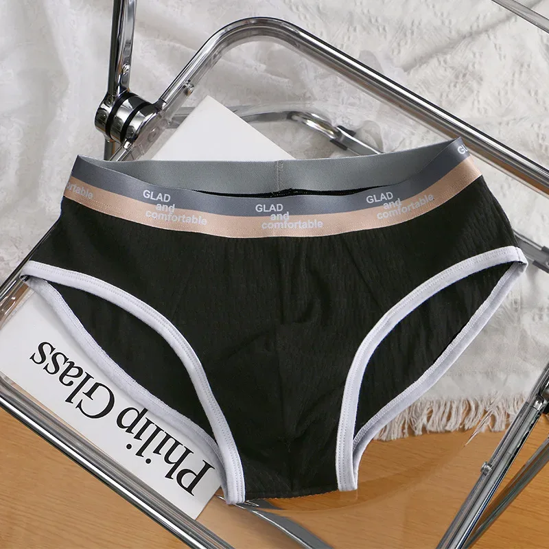 Verão novas cuecas de algodão de cor sólida masculina, roupa interior fina respirável minimalista, troncos na moda cuecas de biquíni masculino