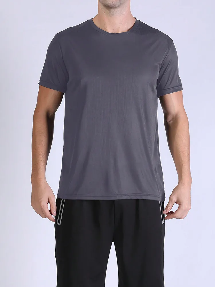 5 DB Férfi egyszínű ultrakönnyű, gyorsan száradó sportpóló, légáteresztő, könnyű felső fitnesz edzéshez, edzéshez futó edzőterem — image 6