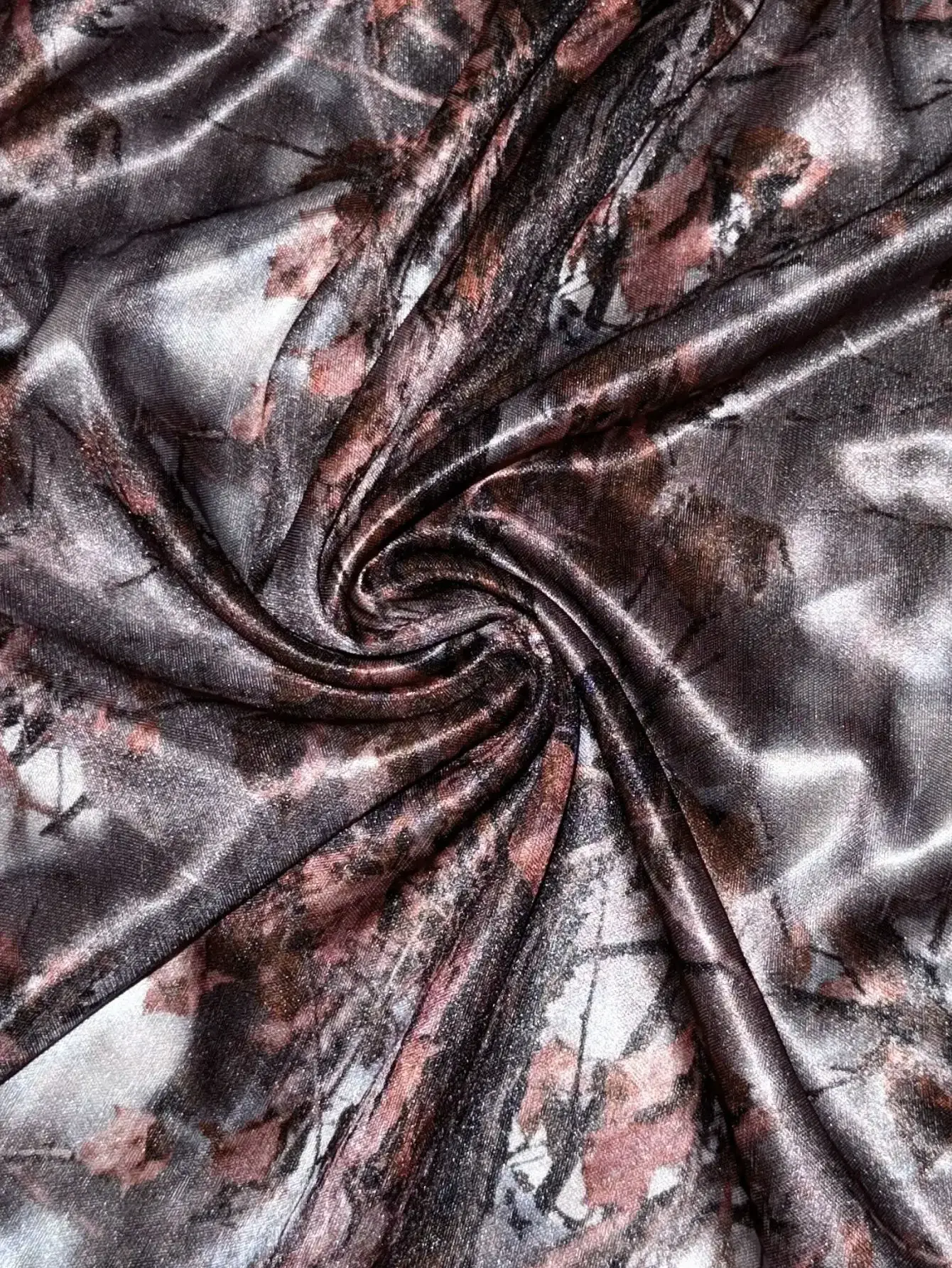 1 pirasong Panlalaking Magaan na Makahinga na Metallic Sheen Casual Home Loungewear - Camouflage Print Satin Sleep Shorts — image 5