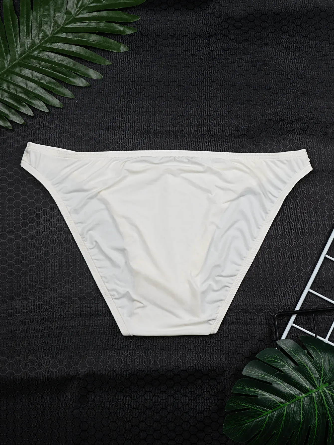 4-Pack Random Color Men's New Summer Casual Briefs, Men's Multi-Color Cool and Smooth Briefs, Men's Solid Color Breathable Comfortable Soft Briefs, Men's Stretchy Fitted Briefs — image 2