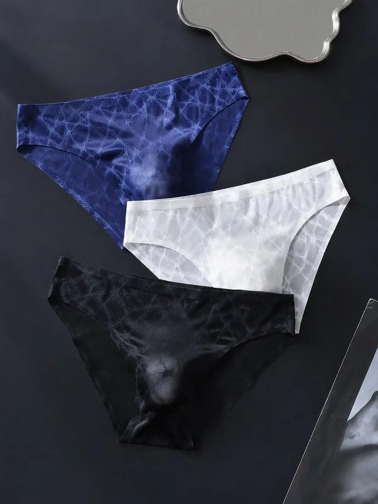 3PCS Sexy Mens Seamless Panties Ice Ultra Thin Sports Fitness Bulge Pouch briefs Male Panties Low Waist — image 3