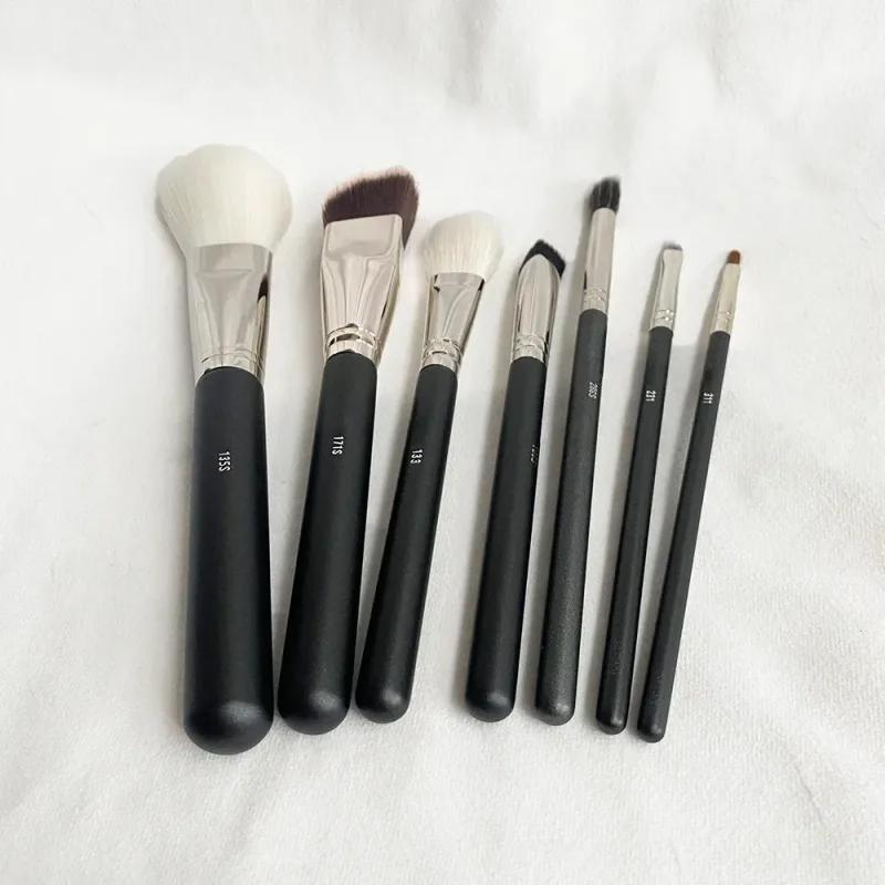 Makeup Brushes Set 135s Powder 171S Foundation 133 Cheek Blush 286s Tapered Eye Blending 106 Concealer Cosmetic Brush Kit