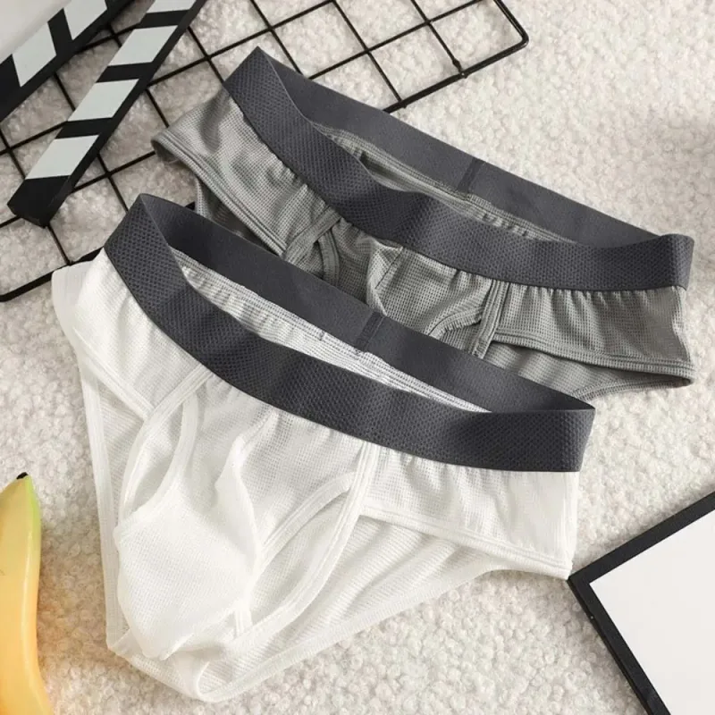 Thin Underpants Summer Thin Briefs Men Side Opening Breathable Men Ice Silk Panties Splicing Lingerie Seamless Underwear Men