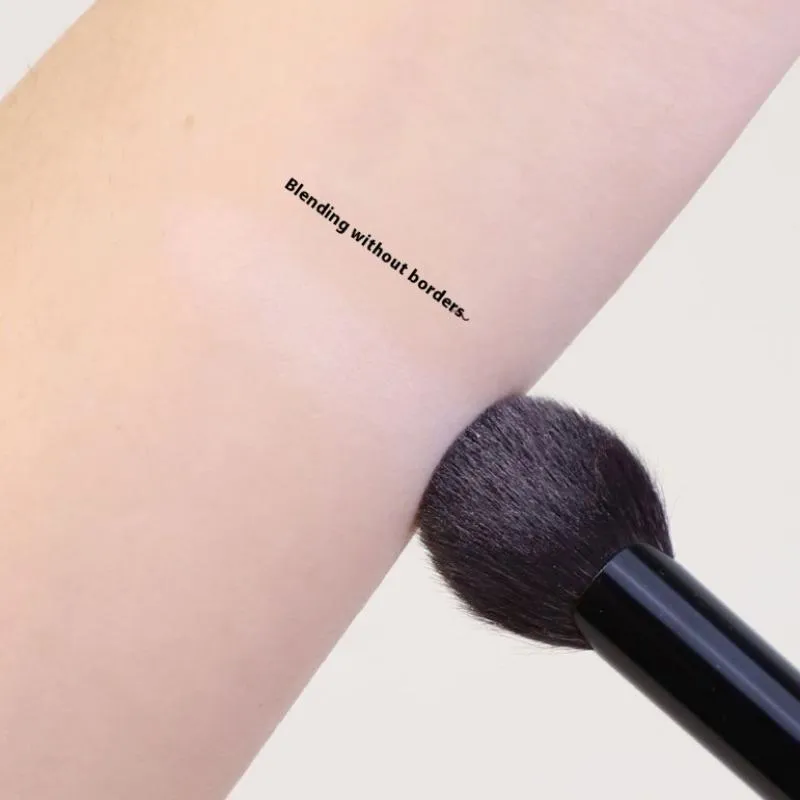 【B】1Pcs Small Fan Shape Blusher Brush Powder Blush Cream Liquid Blush Makeup Brushes Precise Blush Brush Makeup Tools