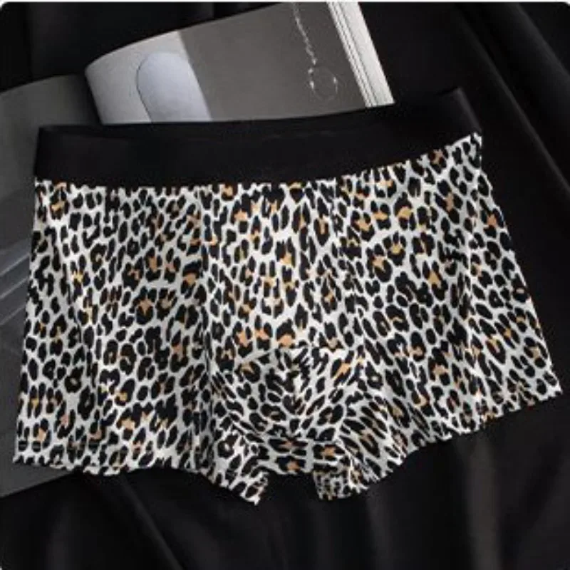 Mens Ice Silk Underwear Shorts Convex Pouch Flat Boxers Leopard Quick Dry Panlalaking Panloob na Seamless Breathable Swimming Trunks — image 4