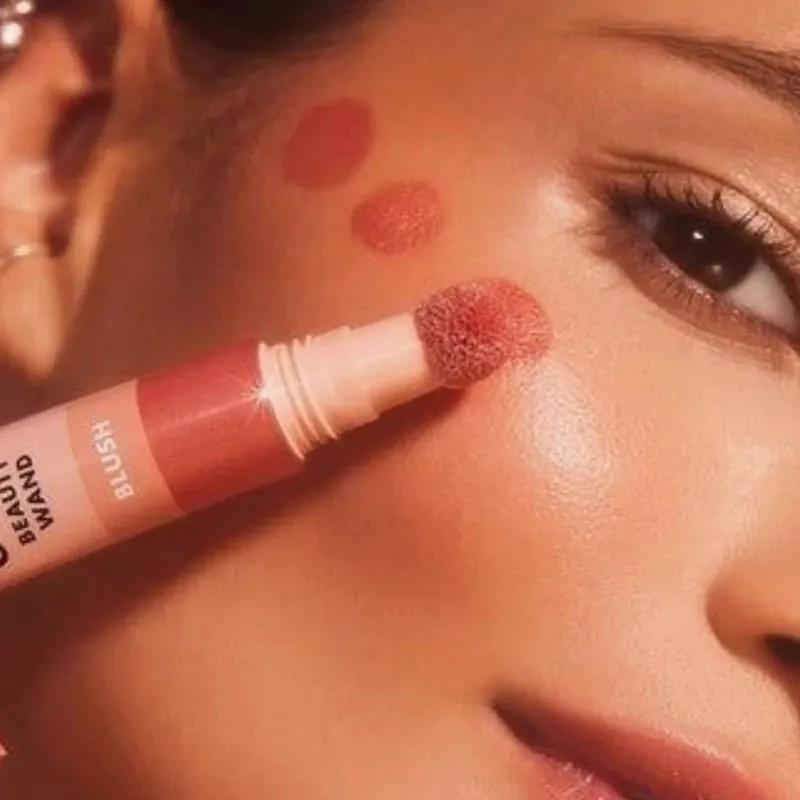 Elf Candlelit BlushLiquid Contouring and Shading Stick για φυσικό τρισδιάστατο Lip Balm Fine Glitter Lip Gloss Lipstick — image 4