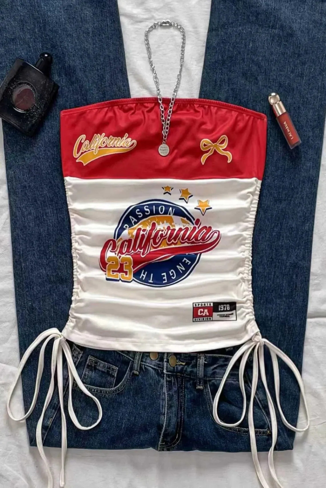 Női alkalmi retro, húzózsinóros elülső vágott mellény Y2K és gitárnyomatokhoz tavasszal és nyáron — image 9