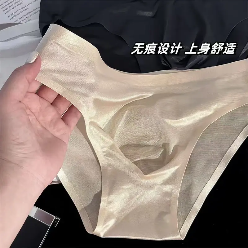 Panlalaking Ice Silk Briefs Ultra-manipis na Seamless Sexy Panties Mabilis na Napapatuyo U Ubulge Pouch Breathable Underwear Luxury Glossy Underpants — image 6