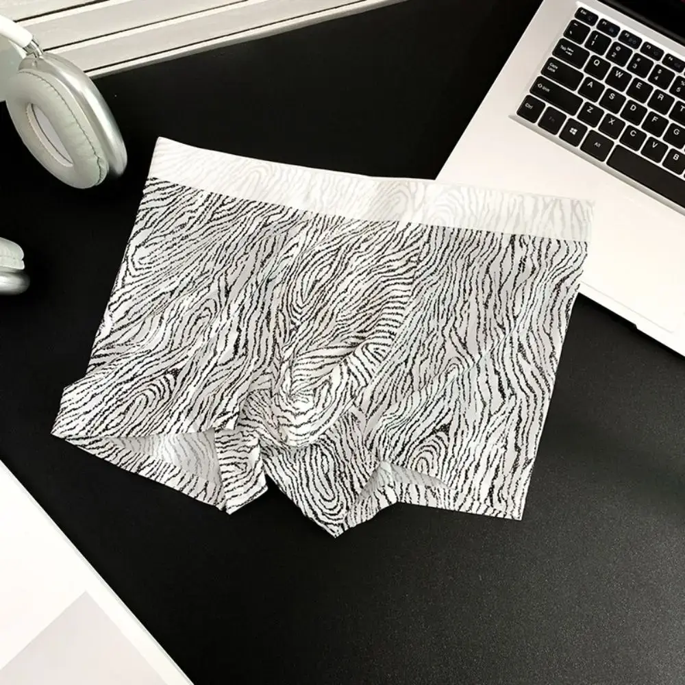 Fashion Manipis na Ice Silk Boxer Briefs na See Through Stripe Leopard Print Boxers Nakakahinga ng Seamless Cool Feeling Underpants Araw-araw — image 9