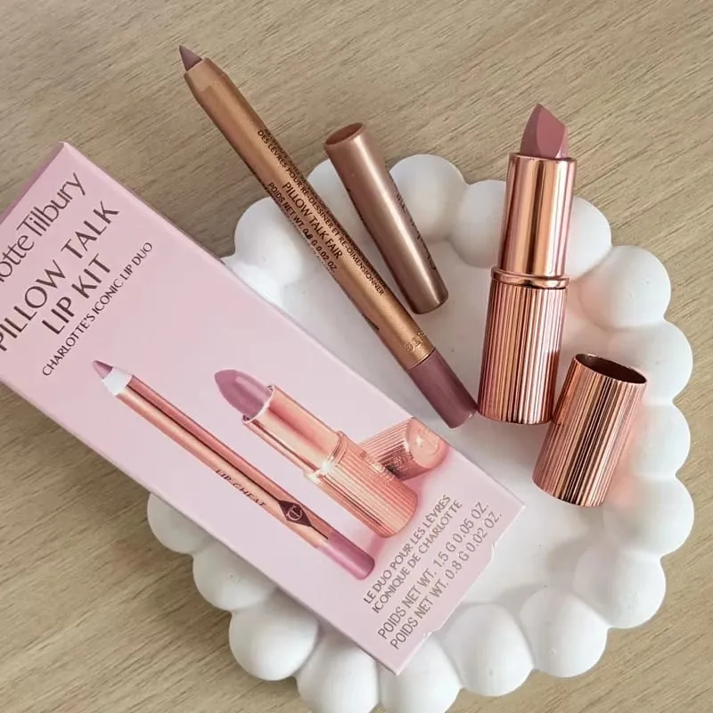 Charlotte Tilbury Lip Liner Set με αιθέριο έλαιο Silky Blush Foundation που είναι απαλό, ελαφρύ φυσικό και θολό μακιγιάζ — image 11