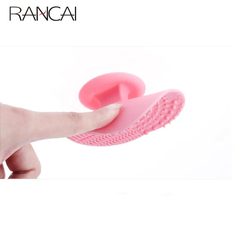 1Pcs Small Size Silicone Sucker Brush Cleaning Mat Make up Brush Cleaner Cosmetic Clean Tools For Makeup Brushes — image 5