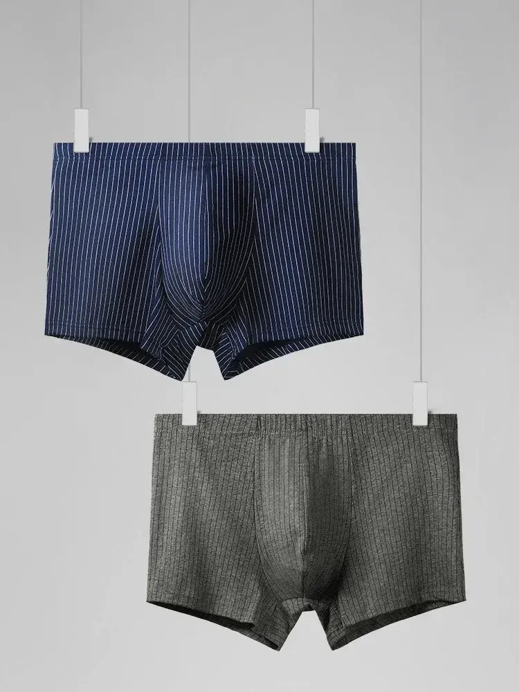 Men's pure cotton underwear. Simple-style men's cotton boxer shorts, thin style for summer, suitable for men's sports, comf