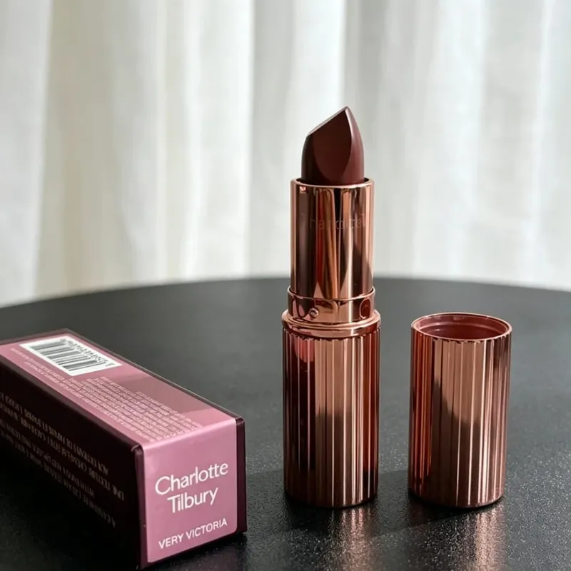 שרלוט טילבורי כרית חדשה לדבר ביג שפתיים Plumpgasm Lip Cheat קולגן שפתיים אמבטיה CT Lipliner איפור שפתון לחות ליפ גלוס — image 26