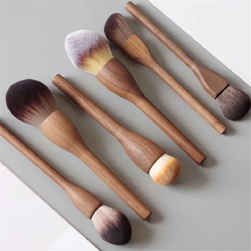 Πινέλο μακιγιάζ με λαβή ξύλου καρυδιάς Loose Powder Blush Contour Brushes Super soft High Density Tools Makeup Brush — image 3